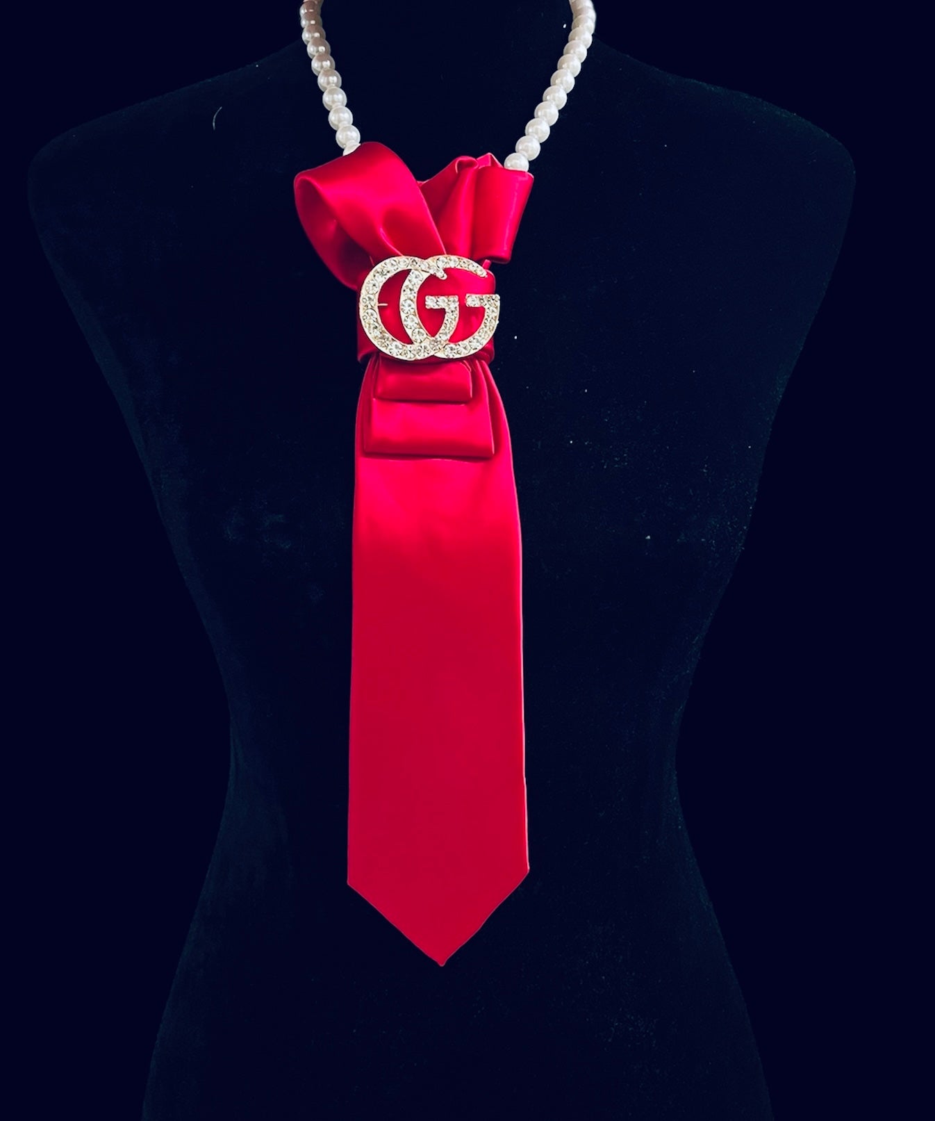 Luxe Red Ribbon Statement Brooch Collar – Pearl Layered Couture Accessory